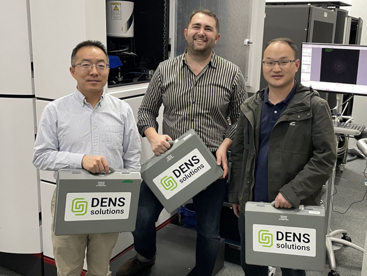 原位冷冻热电样品杆